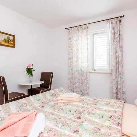 Bind - Comfort Double With Patio And Garden View R4 Lägenhet *