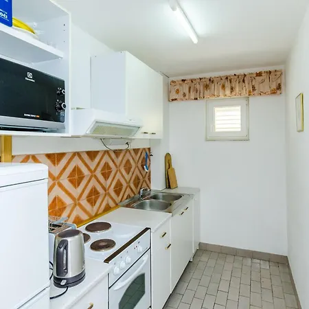 Bind - Comfort Double With Patio And Garden View R4 * Cavtat