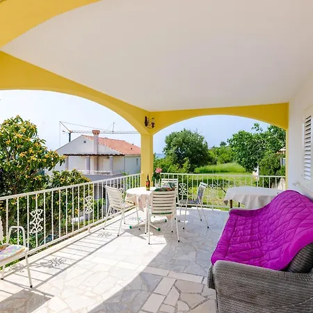 Bind - Comfort Double With Patio And Garden View R4 *